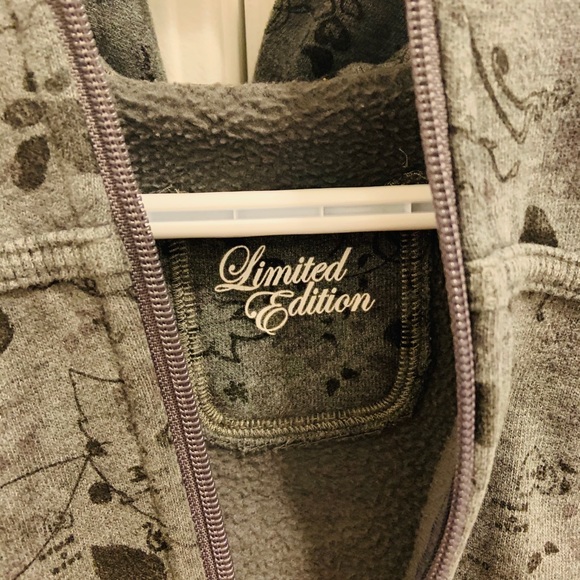 Lululemon hoodies - Picture 7 of 13